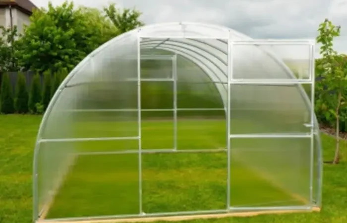 How to choose the right thickness and type of polycarbonate for your project?